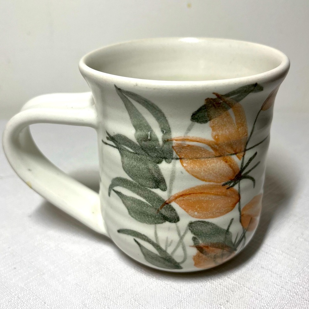 Artist Signed “ELLIE” Art Pottery Floral Mug. New.
